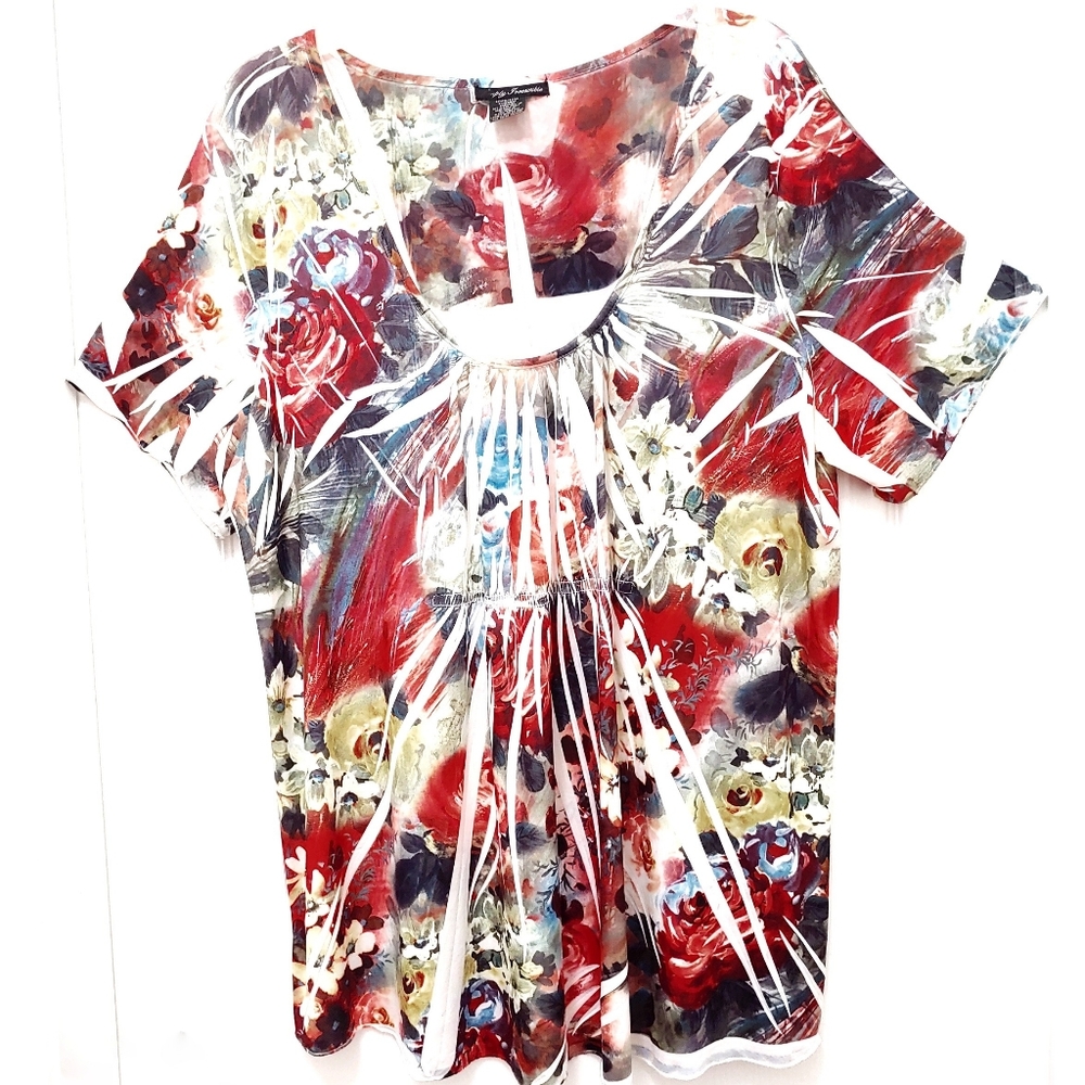 ``T25T600 Simply Irresistible Vintage Floral Design Tunic